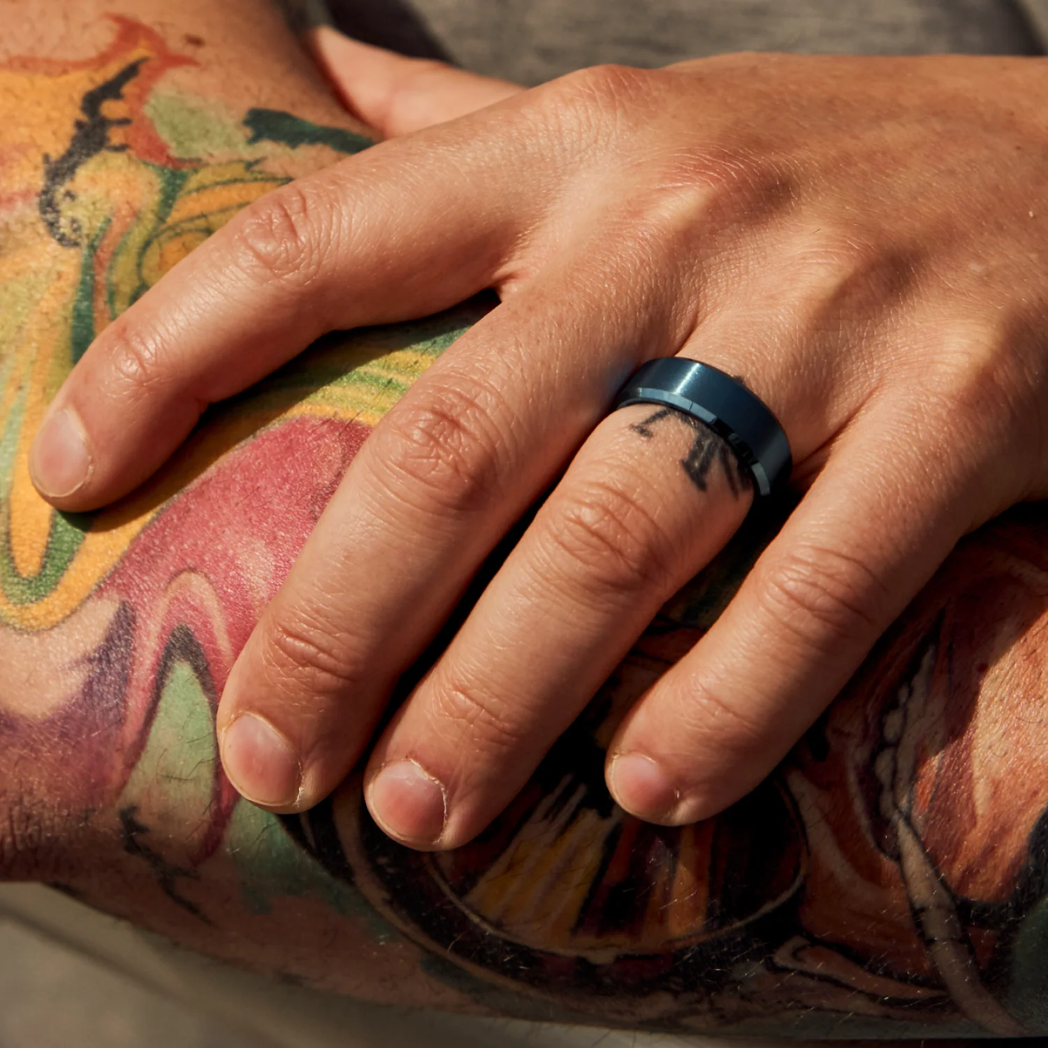 Ridge 8mm Beveled Ring Set - Alpine Navy - Image 3