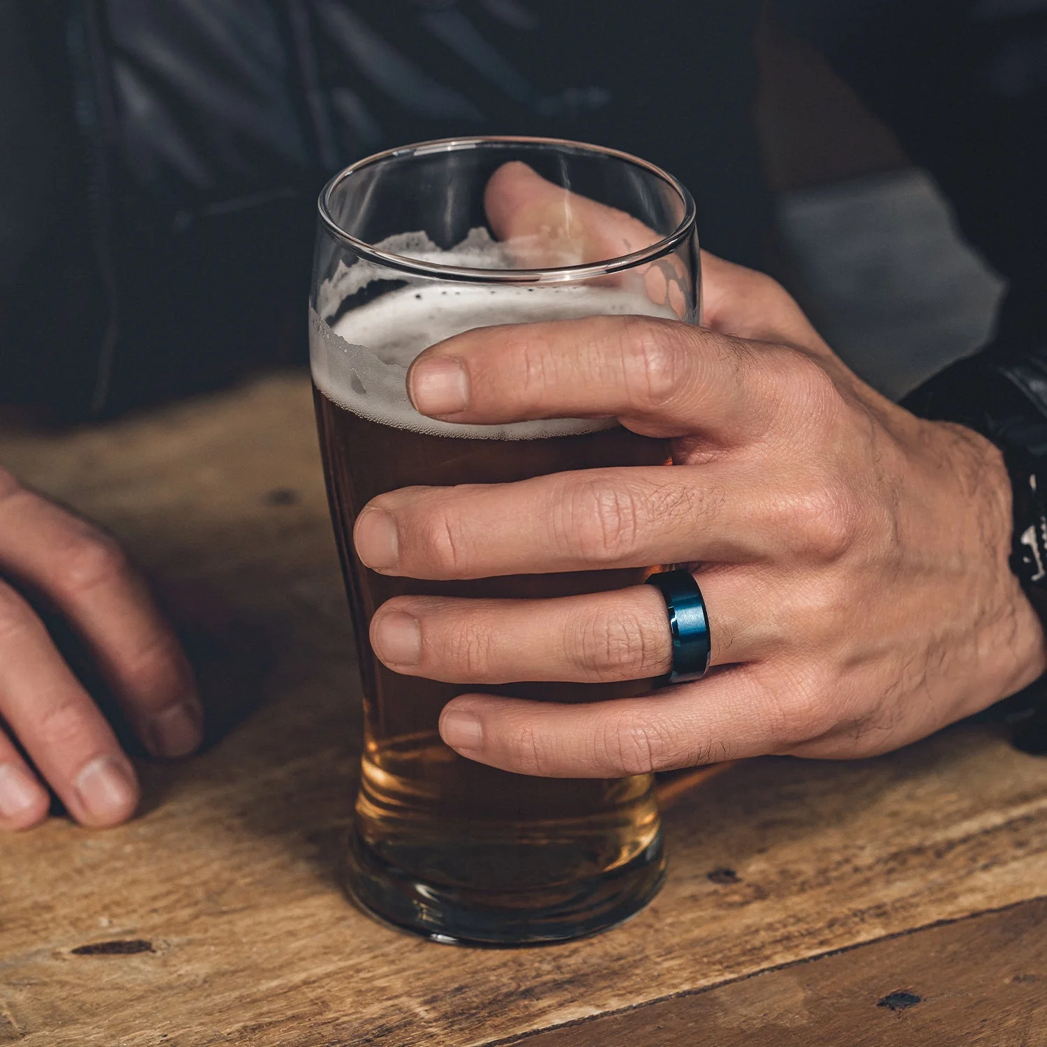 Ridge 8mm Beveled Ring Set - Alpine Navy - Image 7